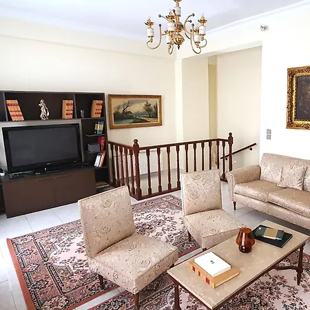 Mando Patrasso - Classical In The Center Of With Free Parking * Patras