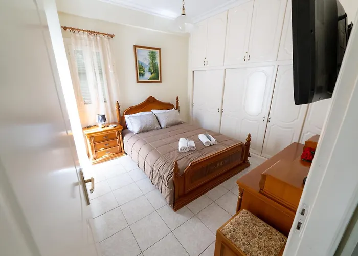 Mando Patrasso - Clasical In The Center Of With Free Parking